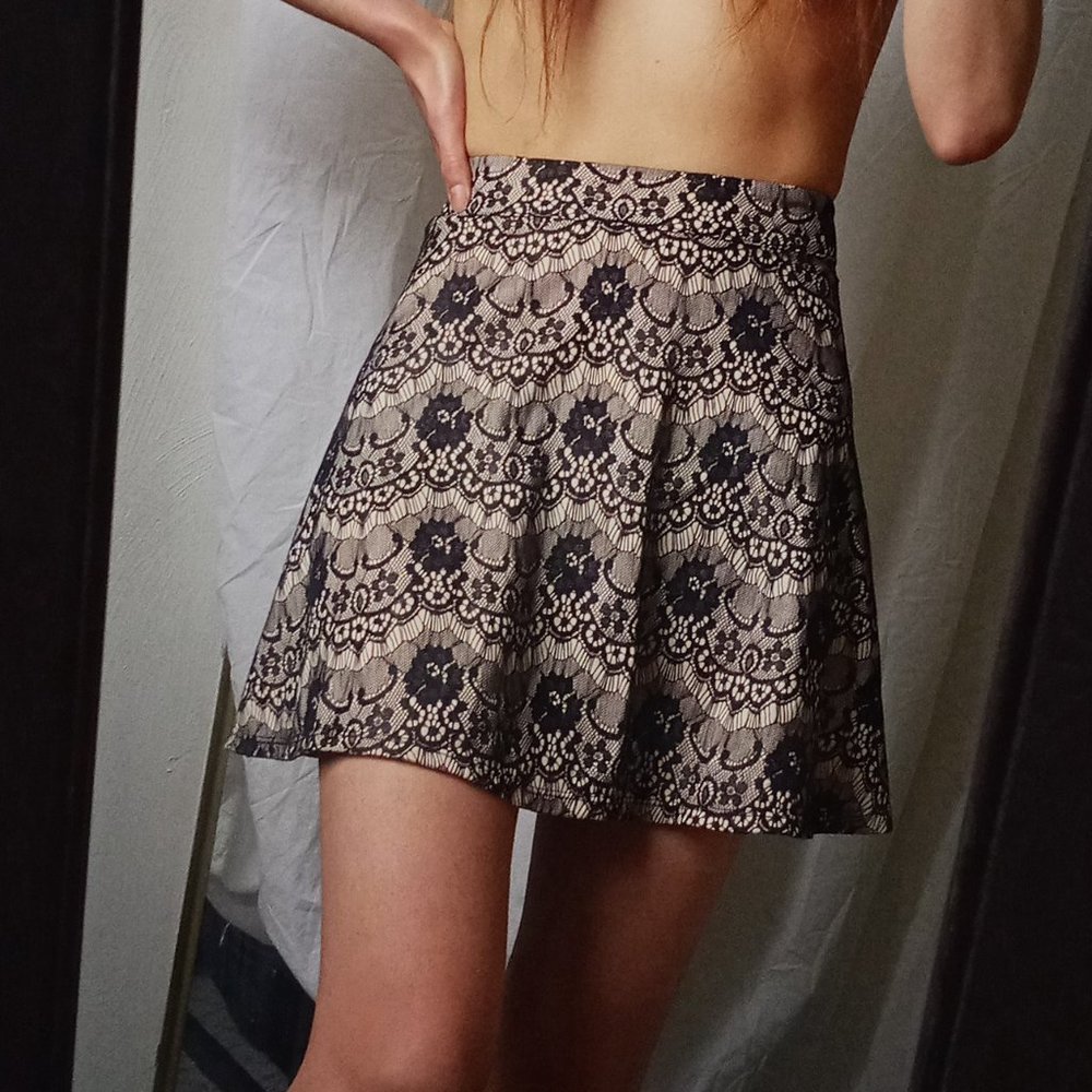 Under Skies // Floral Skirt